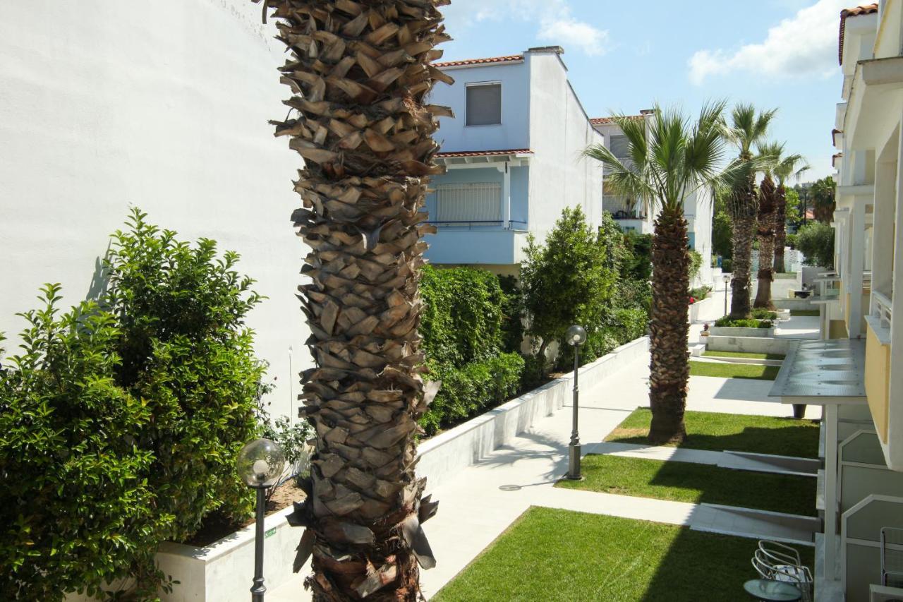 Naias Aparthotel Hanioti Exterior foto
